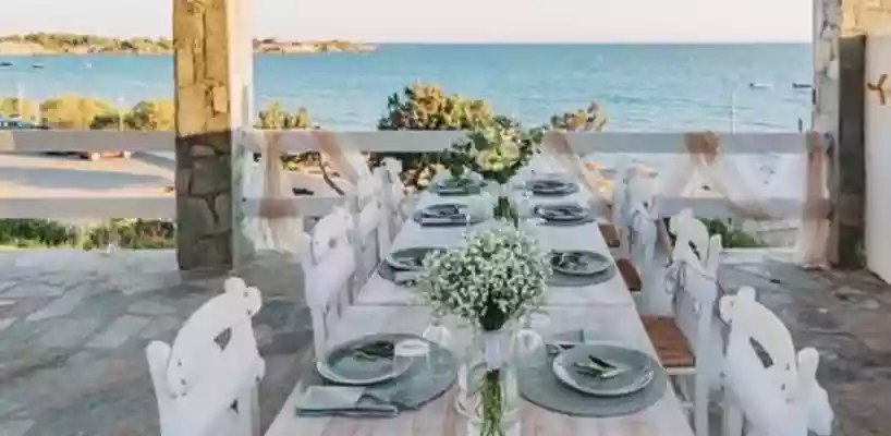 Flyers Pefkos
